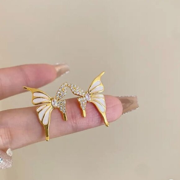Chic White & Gold Butterfly Earrings - Picture 3 of 3